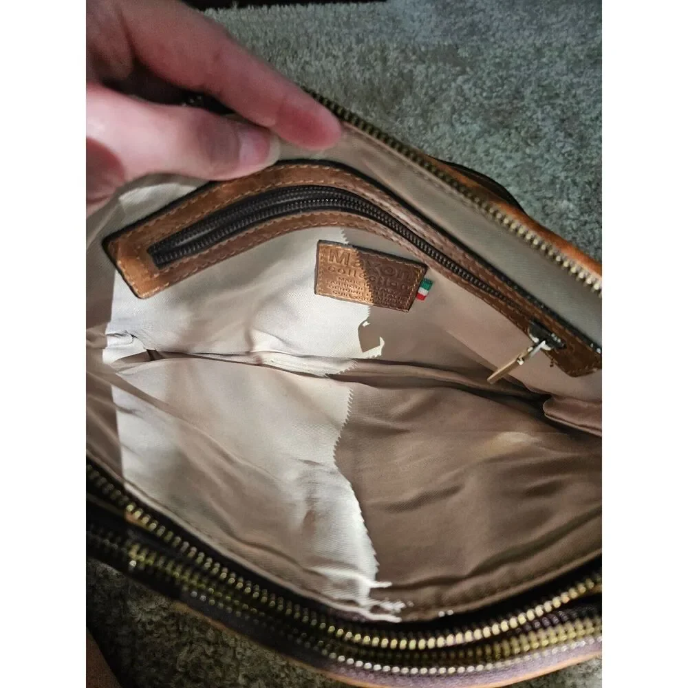 Maxon collection brown Italian leather purse